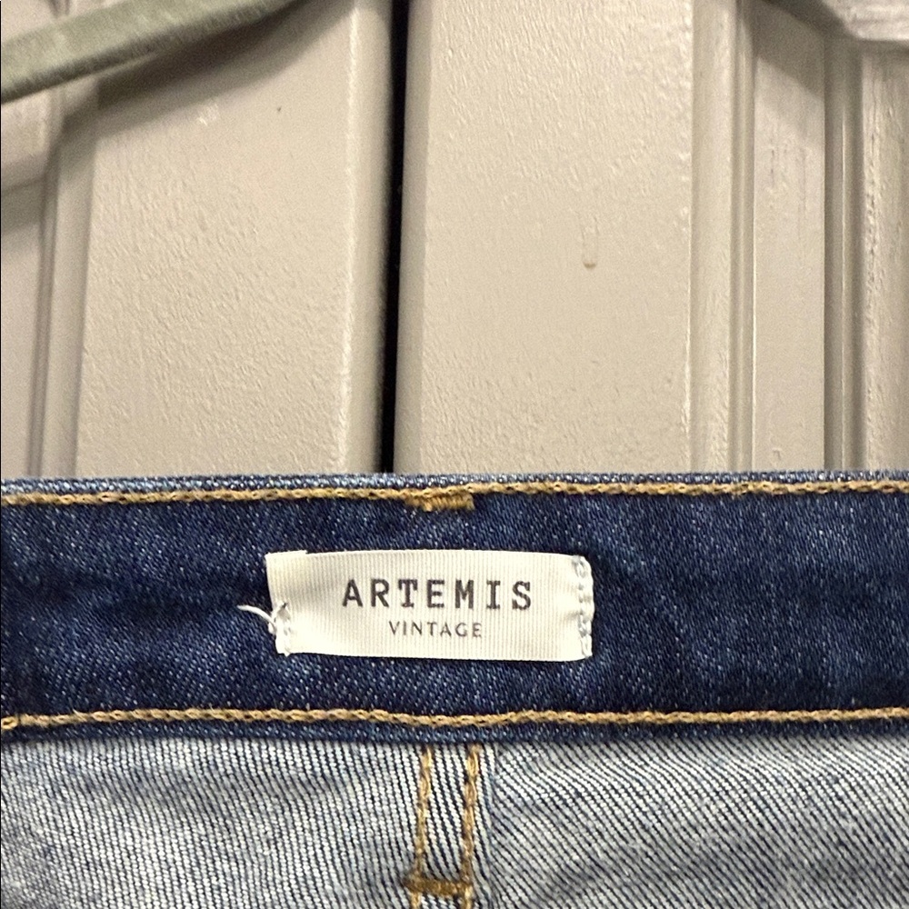 Women's high waisted Dark Blue Distressed Skinny Jeans - Picture 2 of 10